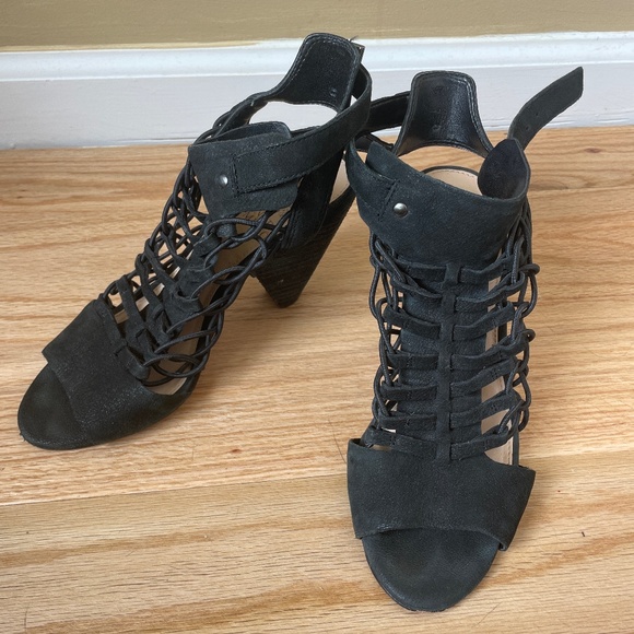 Vince Camuto Shoes - Vince Camuto Strappy heels